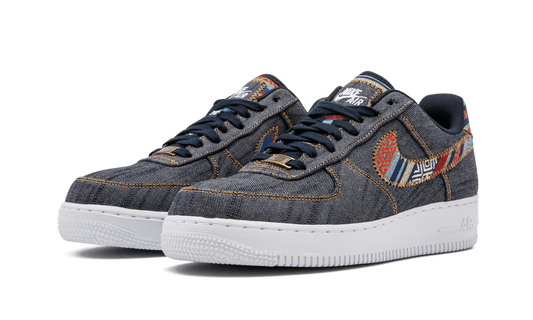 Air Force 1 07 LV8 "Dark Obsidian" 823511 402