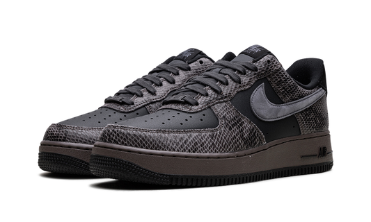 Air Force 1 Low "Off Noir Snakeskin" HF2898 001