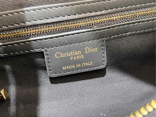 CD Wandering Bag 23 With Black Calfskin