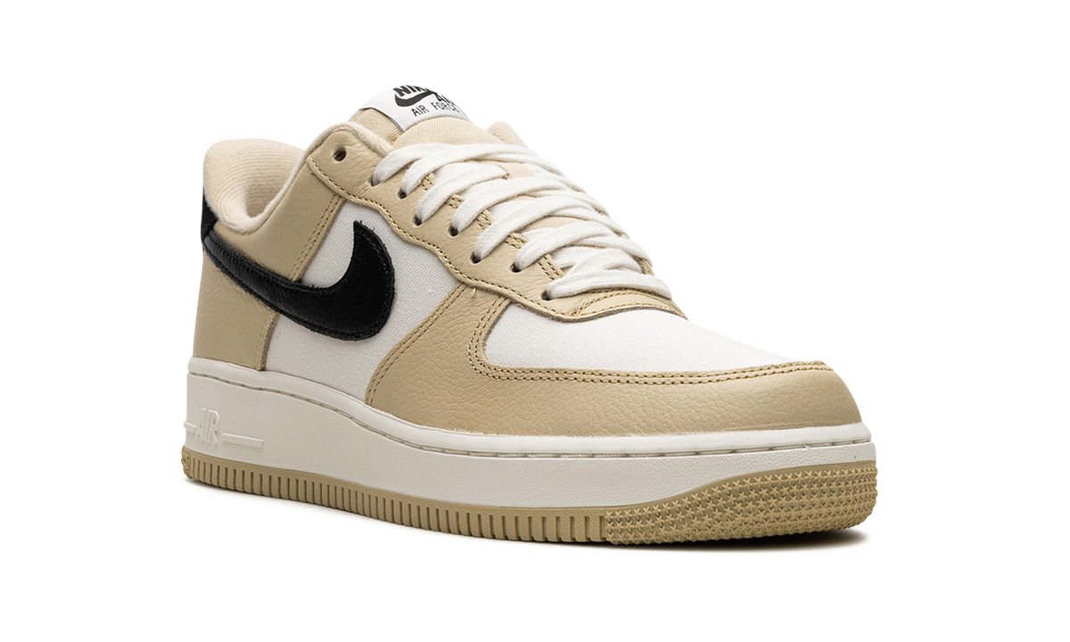Air Force 1 '07 LX Low "Team Gold" DV7186 700