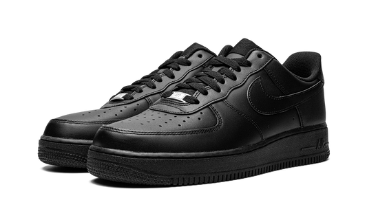 Air Force 1 Low '07 "Triple Black" 315122 001
