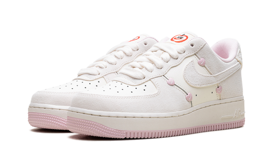 Air Force 1 Low WMNS "Valentine's Day" HV5992 111