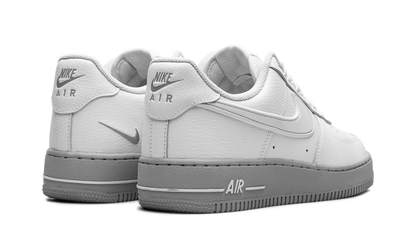 Air Force 1 07 "White Light Smoke Grey" HV6418 100