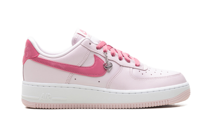 Air Force 1 Low WMNS "Valentine's Day (2026)" IO8755 600