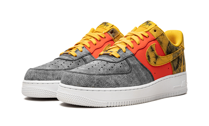 Air Force 1 '07 LV8 "Dark Sulphur Tie-Dye" CZ0337 700