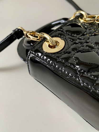 micro lady 12 black patent caslfskin