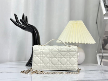 LADY 21 CHAIN BAG LAMBSKIN