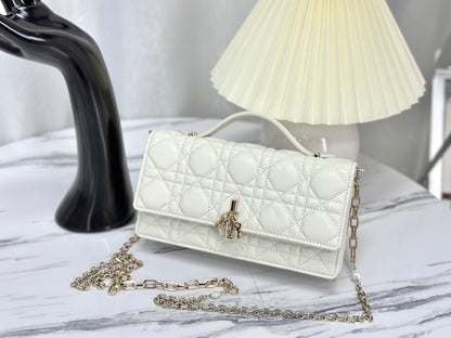 LADY 21 CHAIN BAG LAMBSKIN