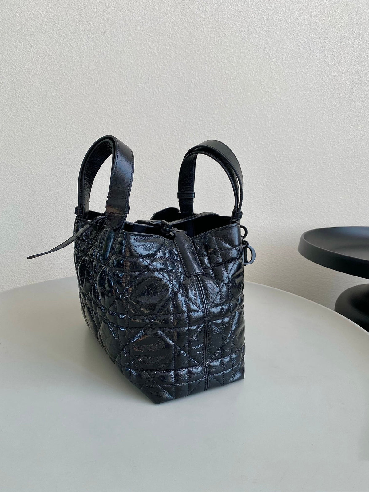 cd medium toujours all black calfskin