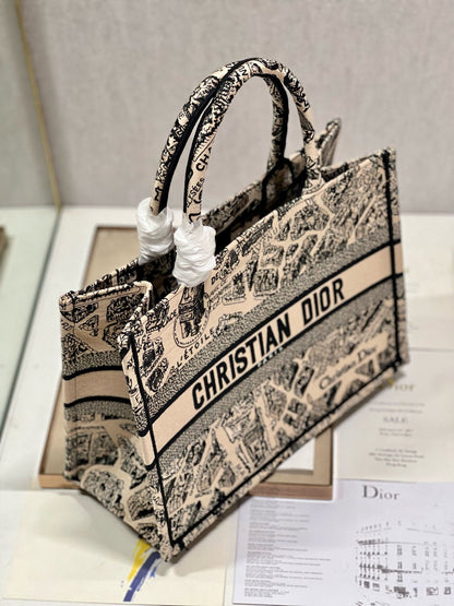 CD Paris Apricot Book Tote 36cm Bag Black beige Canvas 336525