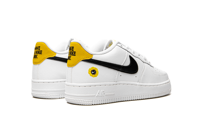 AIr Force 1 LV8 (GS) "Have a Nike Day - Daisy" DM0983 100
