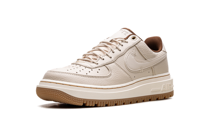 Air Force 1 Low "Luxe Pearl White" DB4109 200
