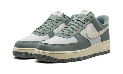 Air Force 1 Low LX "Mica Green" DV7186 300