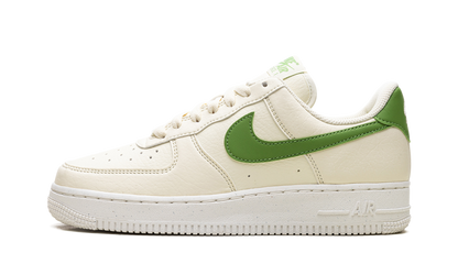NIKE AIR FORCE 1 '07 LO WMNS "COCONUT MILK" DV3808 102