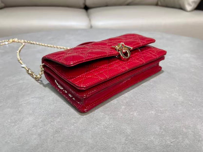 CD Pouch With Chain Cherry Red Patent Cannage Calfskin