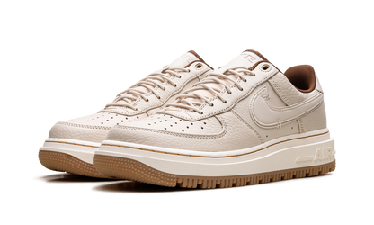 Air Force 1 Low "Luxe Pearl White" DB4109 200