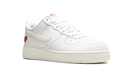 Air Force 1 Low "Valentines Day 2021" DD7117 100