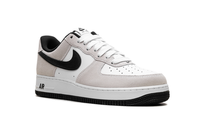 Air Force 1 Low '07 LV8 "White Black" IB6388 100
