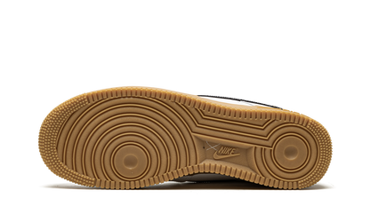 Air Force 1 Low '07 LV8 "Go The Extra The Smile" DO5853 100