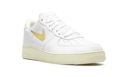 Air Force 1 Low Jewel "White/Pale Vanilla" DC8894 100