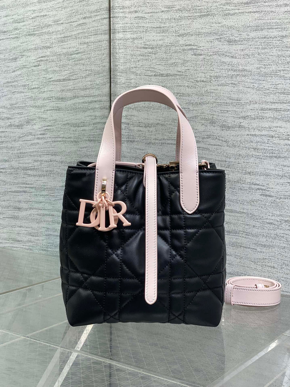 Dior 2026 Toujours Bag 18cm Black Pink Calfskin With Pink Charm 286511