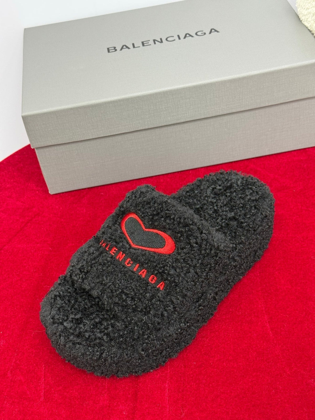 Balenciaga 25s slippers black red wool 467706