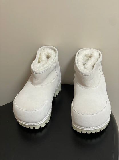 Balenciaga Snow Boots White Suede 535038