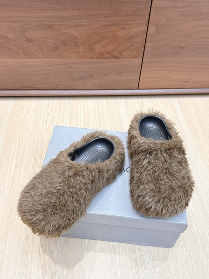 Balenciaga 25ss slippers brown wool 462675