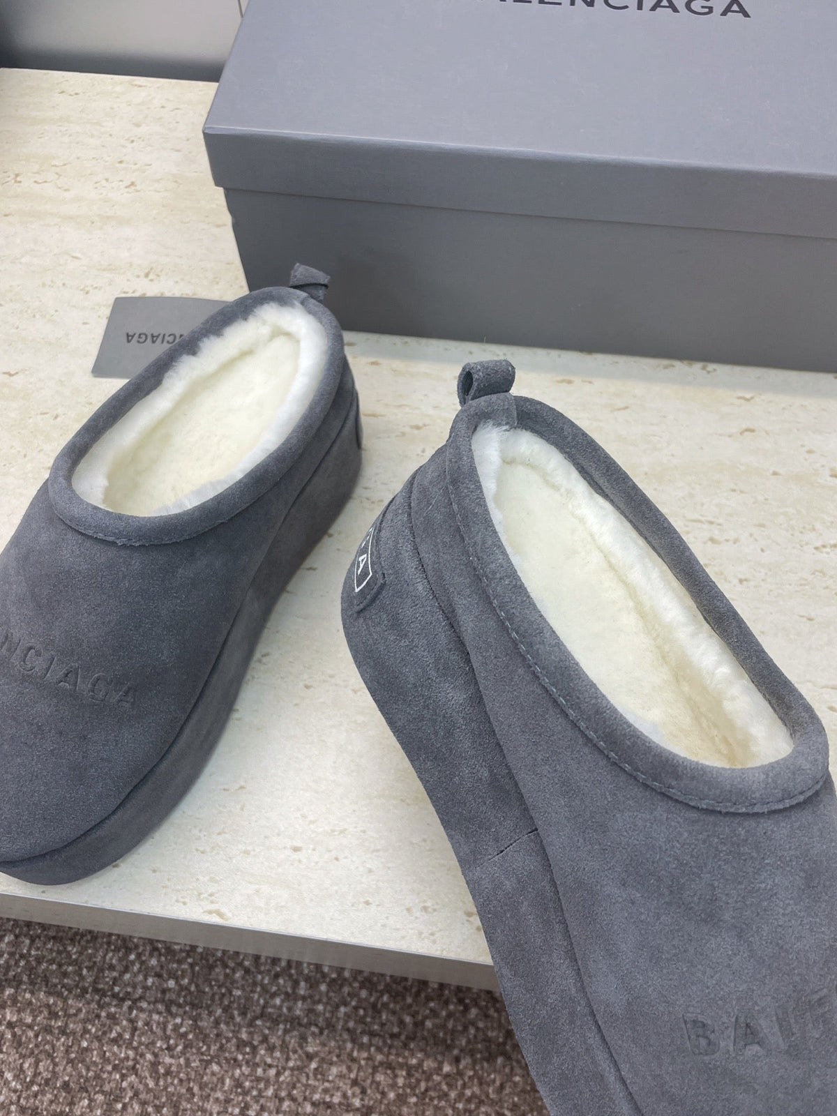 Balenciaga Alaska Slide Grey White Suede Fur 551898