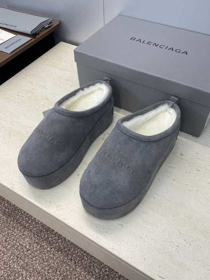 Balenciaga Alaska Slide Grey White Suede Fur 551898