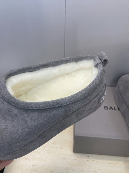 Balenciaga Alaska Slide Grey White Suede Fur 551898
