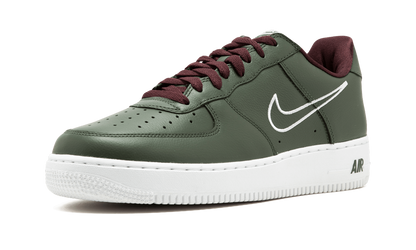 Air Force 1 Low Retro "Hong Kong" 845053 300