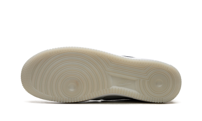 Air Force 1 '07 LV8 "Pure Platinum / Light Carbon" FJ4170 001