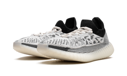 Yeezy Boost 350 V2 "Panda" IG9608
