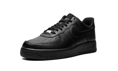 Air Force 1 Low '07 "Triple Black" 315122 001