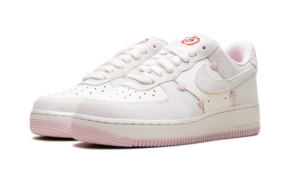Air Force 1 Low WMNS "Valentine's Day" HV5992 111
