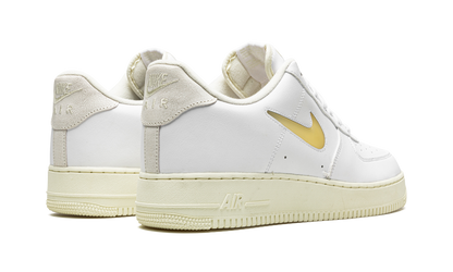 Air Force 1 Low Jewel "White/Pale Vanilla" DC8894 100