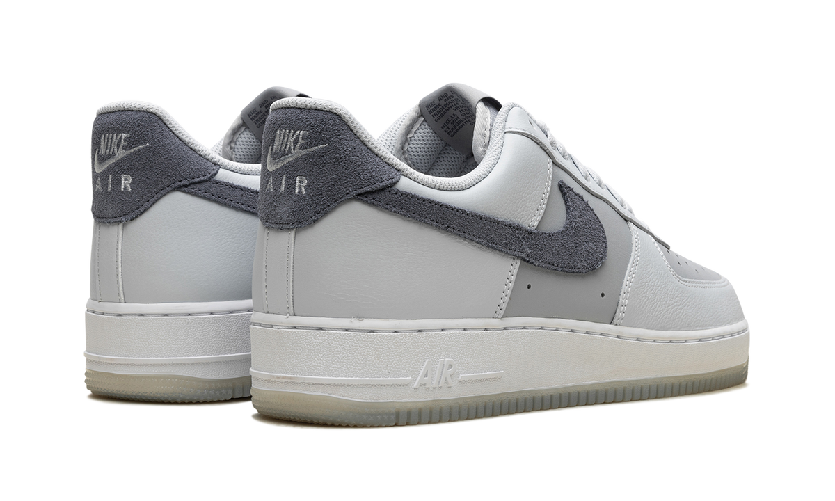Air Force 1 '07 LV8 "Pure Platinum / Light Carbon" FJ4170 001