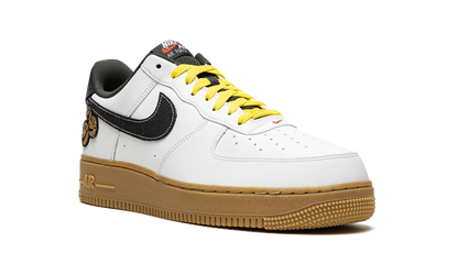 Air Force 1 Low '07 LV8 "Go The Extra The Smile" DO5853 100