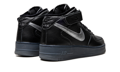 Air Force 1 Mid "Black / Metallic Silver" DX3061 001