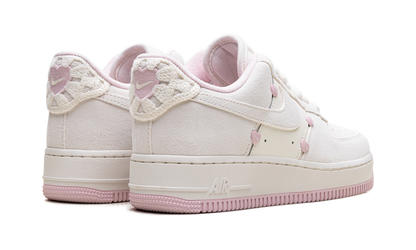 Air Force 1 Low WMNS "Valentine's Day" HV5992 111