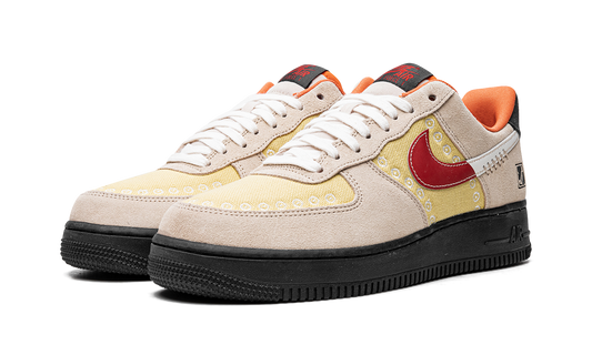 Air Force 1 Low "Somos Familia" DZ5355 126
