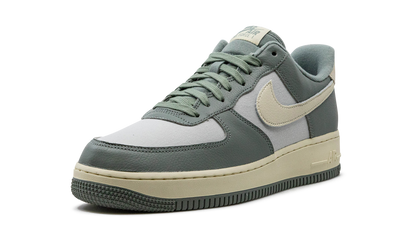 Air Force 1 Low LX "Mica Green" DV7186 300